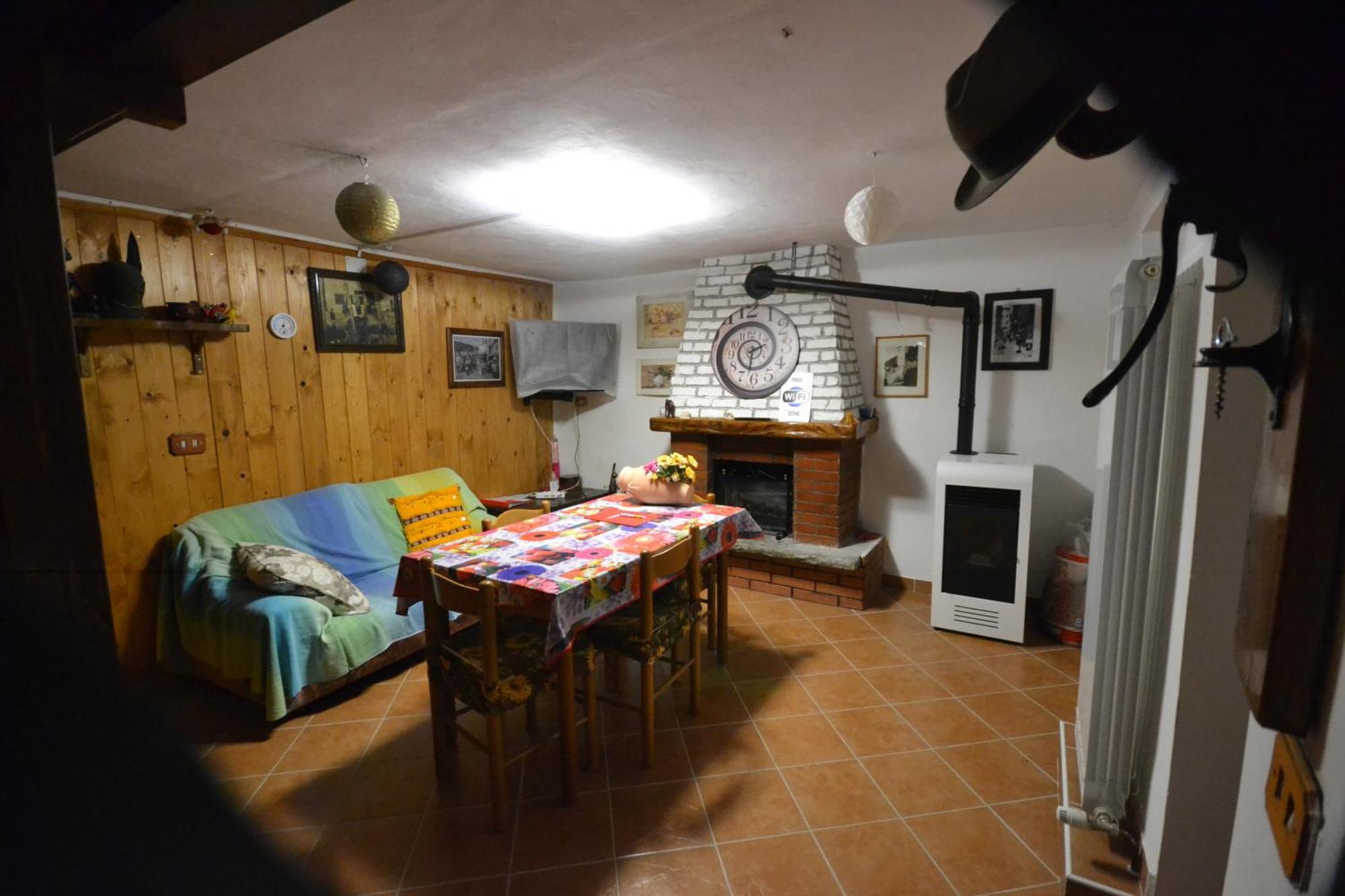 Casa Vacanze Mingos Lodio Di La Carpineta 외부 사진